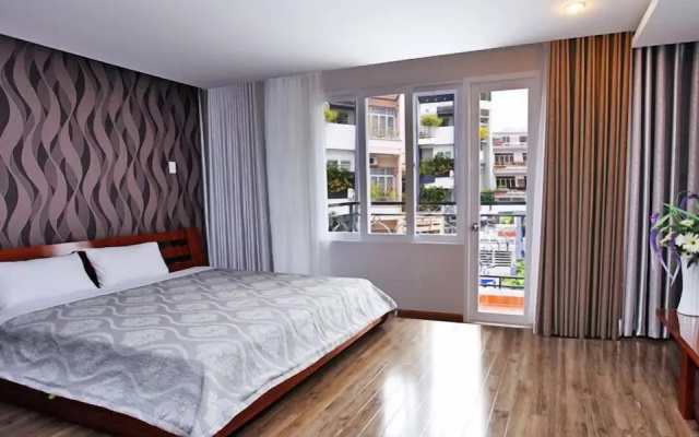 White Swan Apartment