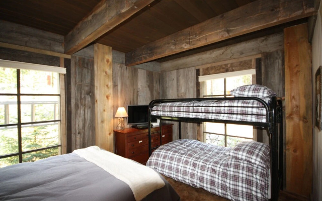 Breckenhaus 2 Bedroom Cabin