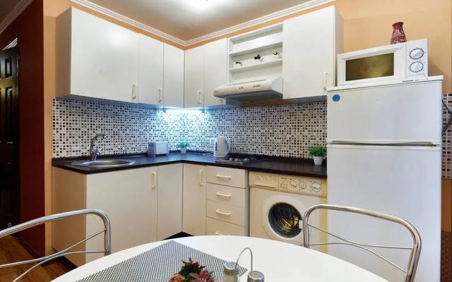 Апартаменты Home-Hotel, ул. Хорива, 50