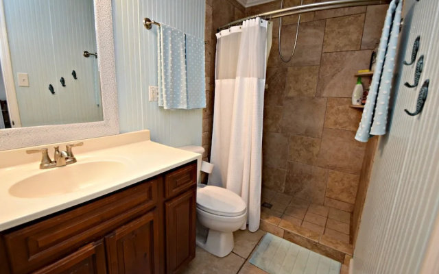 Lagoon Lanai 4 Bedroom Home