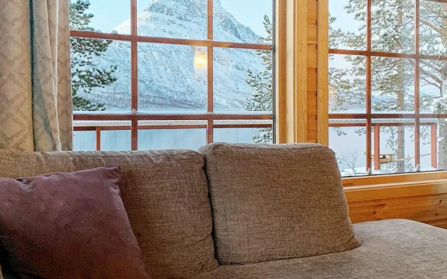 Holiday Home in Grovfjord