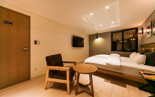 Cherish Hotel