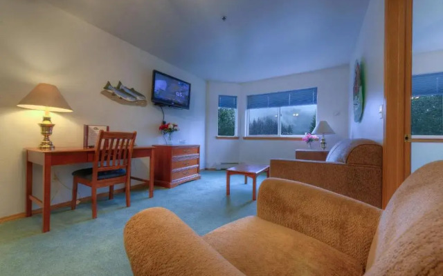 Frontier Suites Hotel in Juneau