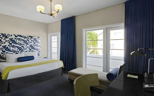 Hotel Breakwater South Beach
