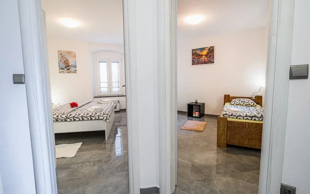 Sleek and Stylish Umag Apartments With Sea View