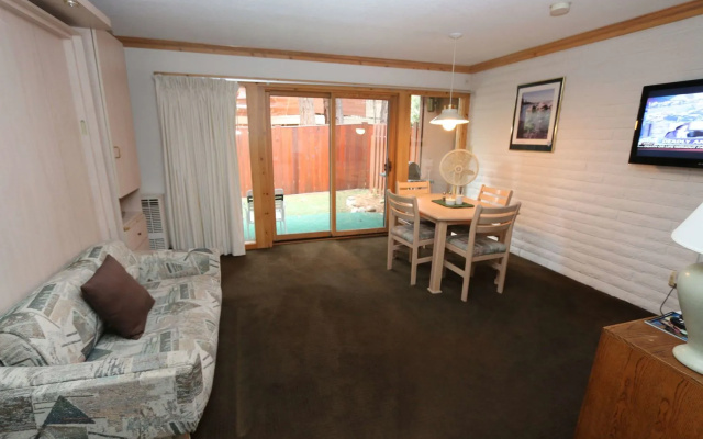 North Lake Lodges & Villas