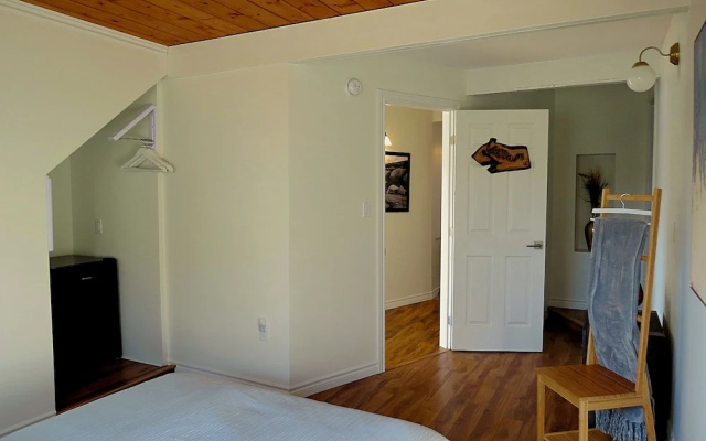 The Fourth Lock Bed & Breakfast