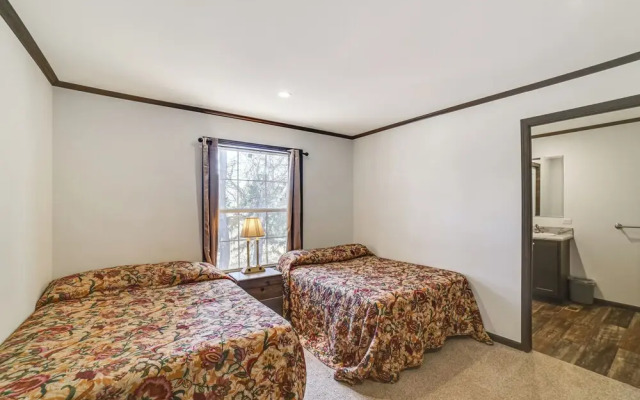Dog-friendly Miller Hunting Retreat!
