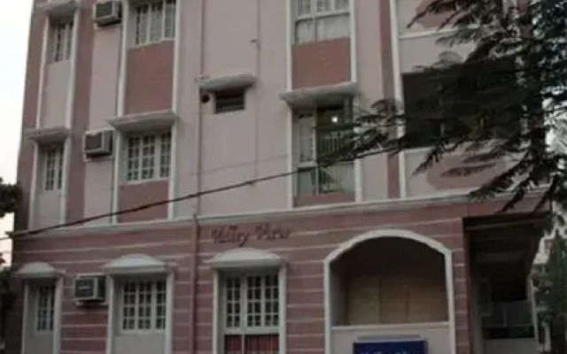 14 Square Banjara Hills