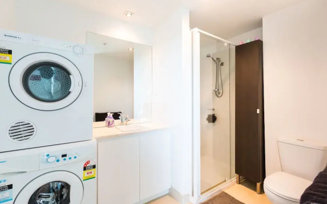 RIVER, 1BDR Melbourne Apartment