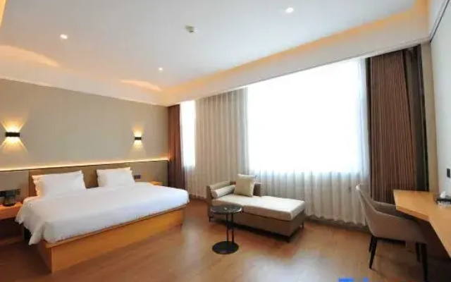 Yutian Tonghui Hotel