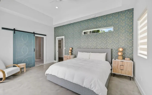 Paradise Found 3 Bedroom Home by RedAwning