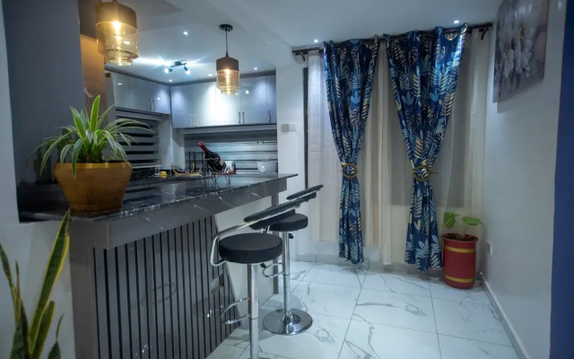 Fully Furnished Two Bedrooms, Modern Kitchen, Wifi