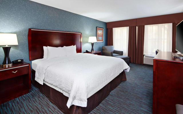Hampton Inn & Suites Agoura Hills