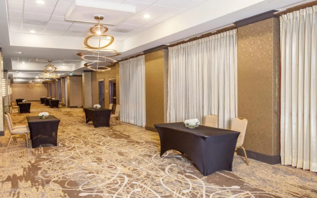 Radisson Hotel Memphis University