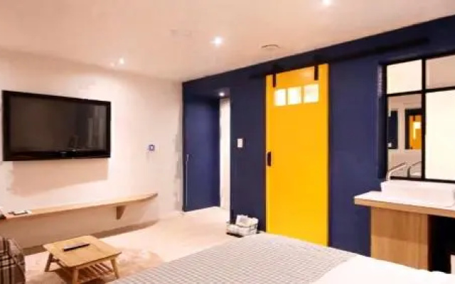 Vins 70 Hotel