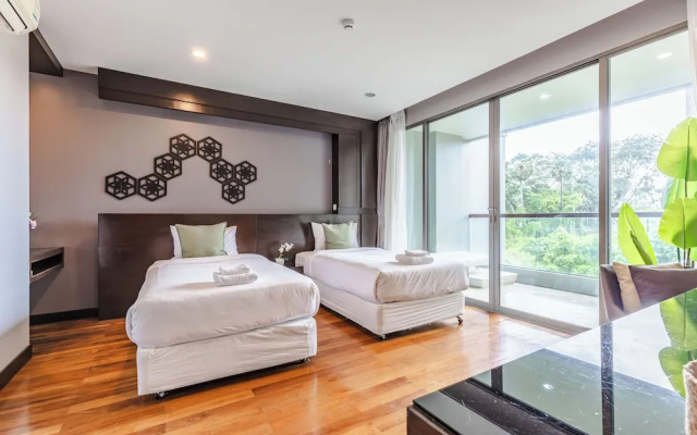 Majestic 2BR with garden view in Regent