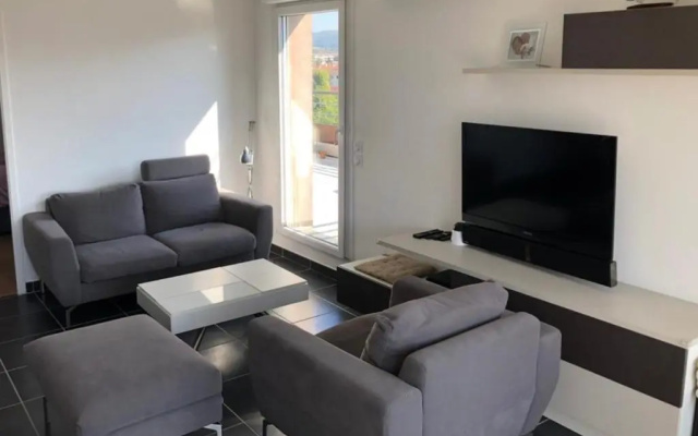 Outstanding apartment in Annecy