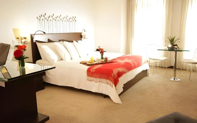 Hotel Rosales Plaza