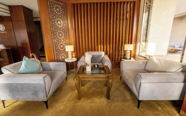 Golden Garden Hotel