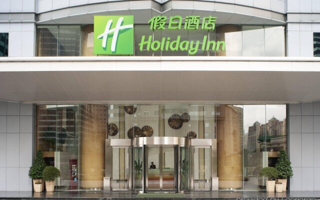 Отель Holiday Inn Shanghai Pudong, an IHG Hotel Китай, Шанхай - отзывы, цены и фото номеров - забронировать отель Holiday Inn Shanghai Pudong, an IHG Hotel онлайн вид на фасад