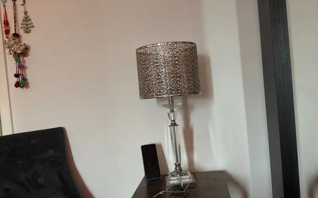 Apartment Sleeps 2 With Parking