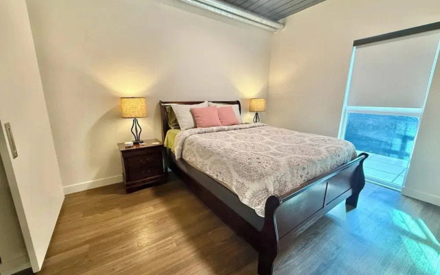 Luxury Central City Escape