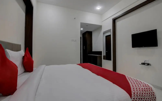 Capital O 16971 Hotel Lorven