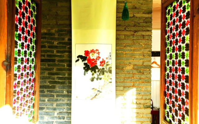 Lijiang Yuese Inn
