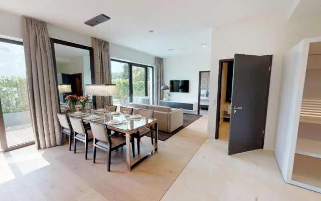 White Pearl Apartment 4.40
