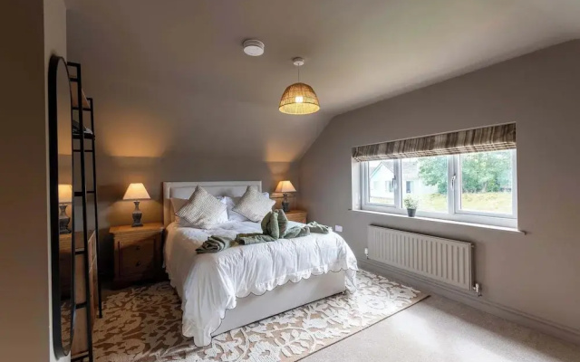 4 Bed Holiday Home by Guestz