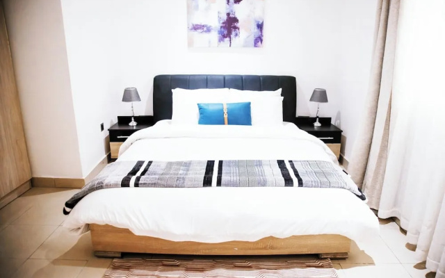 Lia's Court Apartment