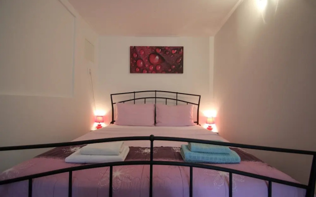 Carla Guest House
