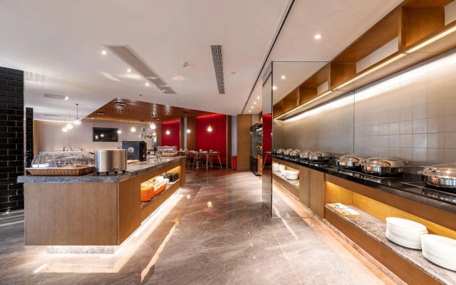Xence Hotel