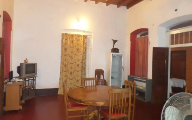 Sarras Guest House
