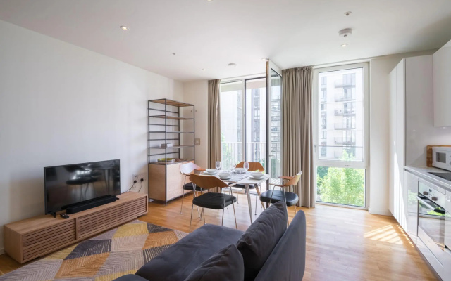 Deluxe East London Home in the Olympic Village