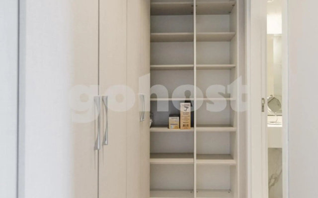 Tranquilo y cómodo apartamento en Villa Morra 2D006