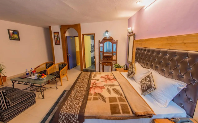 Hotel D'Chalet