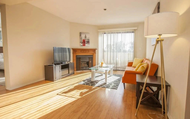 Master Housing - Strathmore Regency Apartments