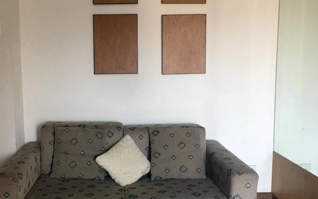 Cozy 2BR Apartment At Majesty Near Maranatha University By Travelio