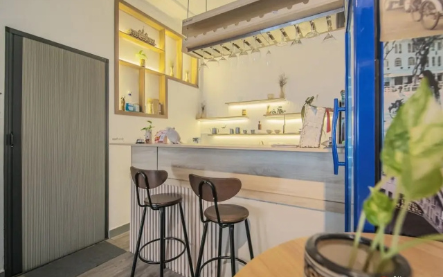 8h - Hostel