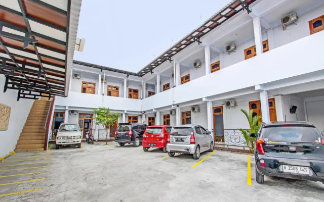 Urbanview Syariah Wisma Nabil Solo