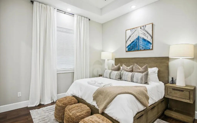 Sandy Cheeks Surfside by Ryson Vacation Rentals
