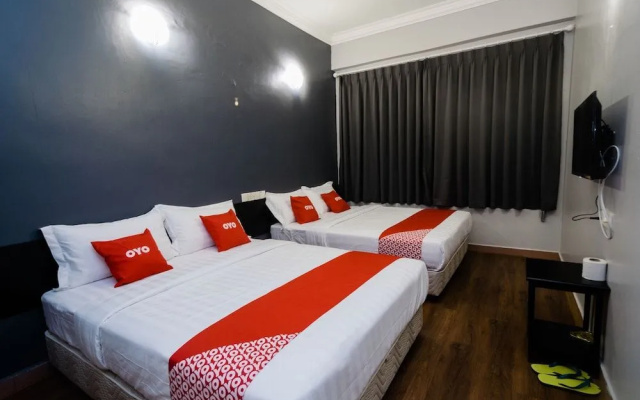OYO 89578 Dung Fang Hotel No. 1 Sibu