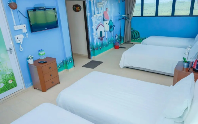 Labis Sunrise Farm Stay