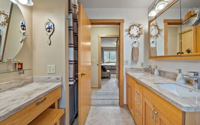 Bear Lake Lodgings Bed & Breakfast