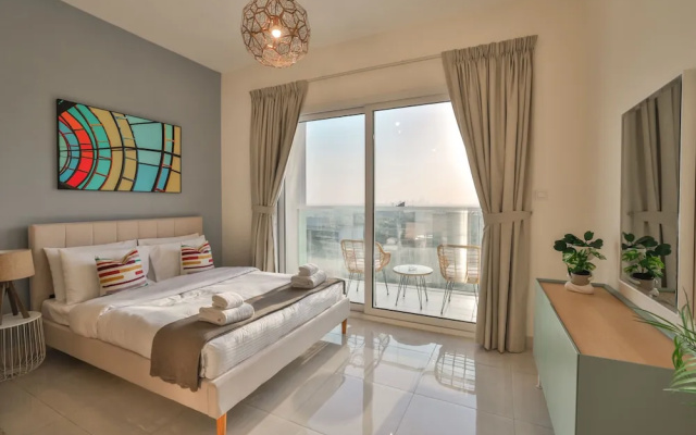 Luxury Apartments Business Bay Gym-Pool-Parking by Sojo Stay