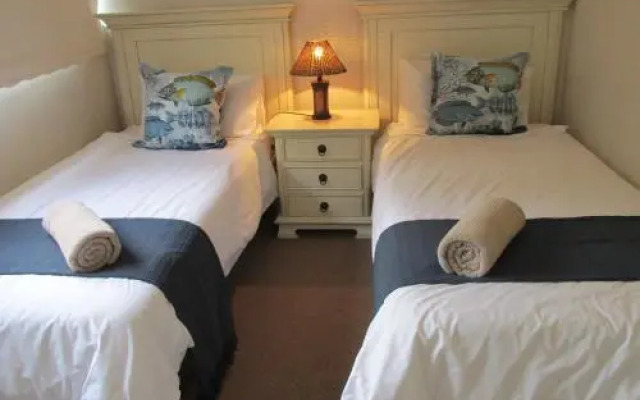 Point Village Accommodation - Santos 5