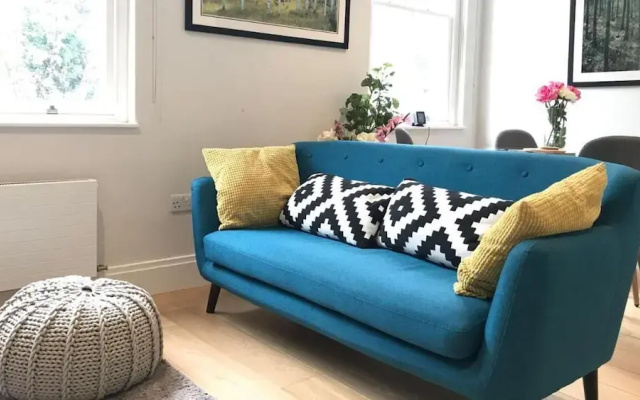 Signet Apartments - Carlyle House