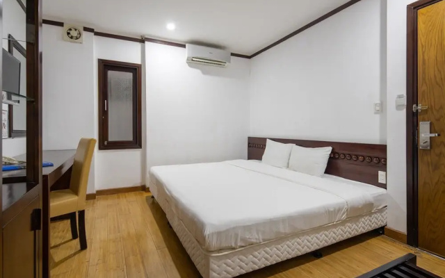 Brody Beach Hotel